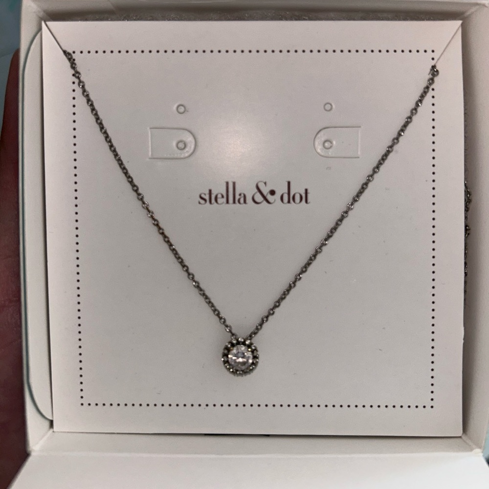 Silver/Diamond Pendant Necklace
